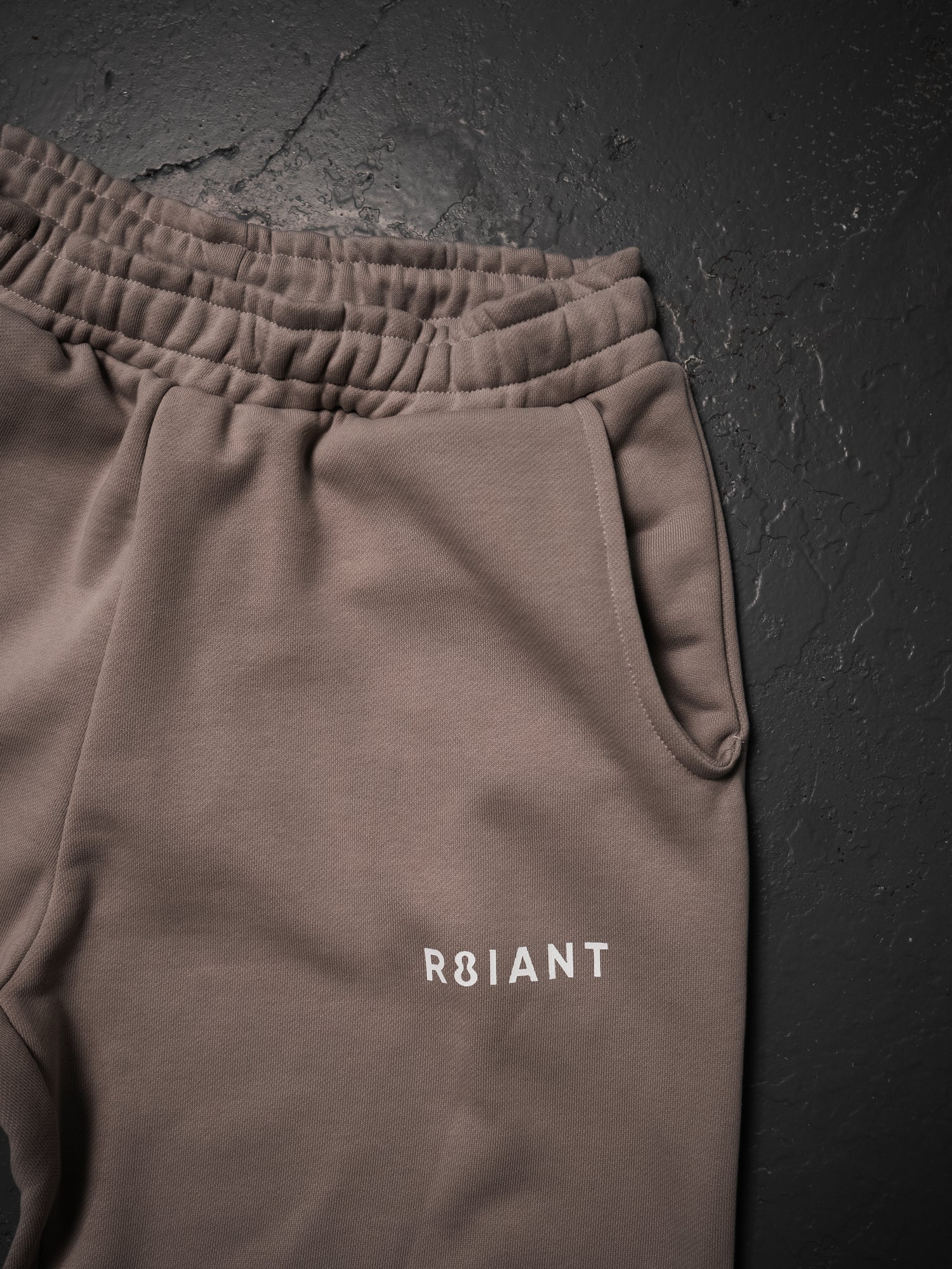 R8iant joggers